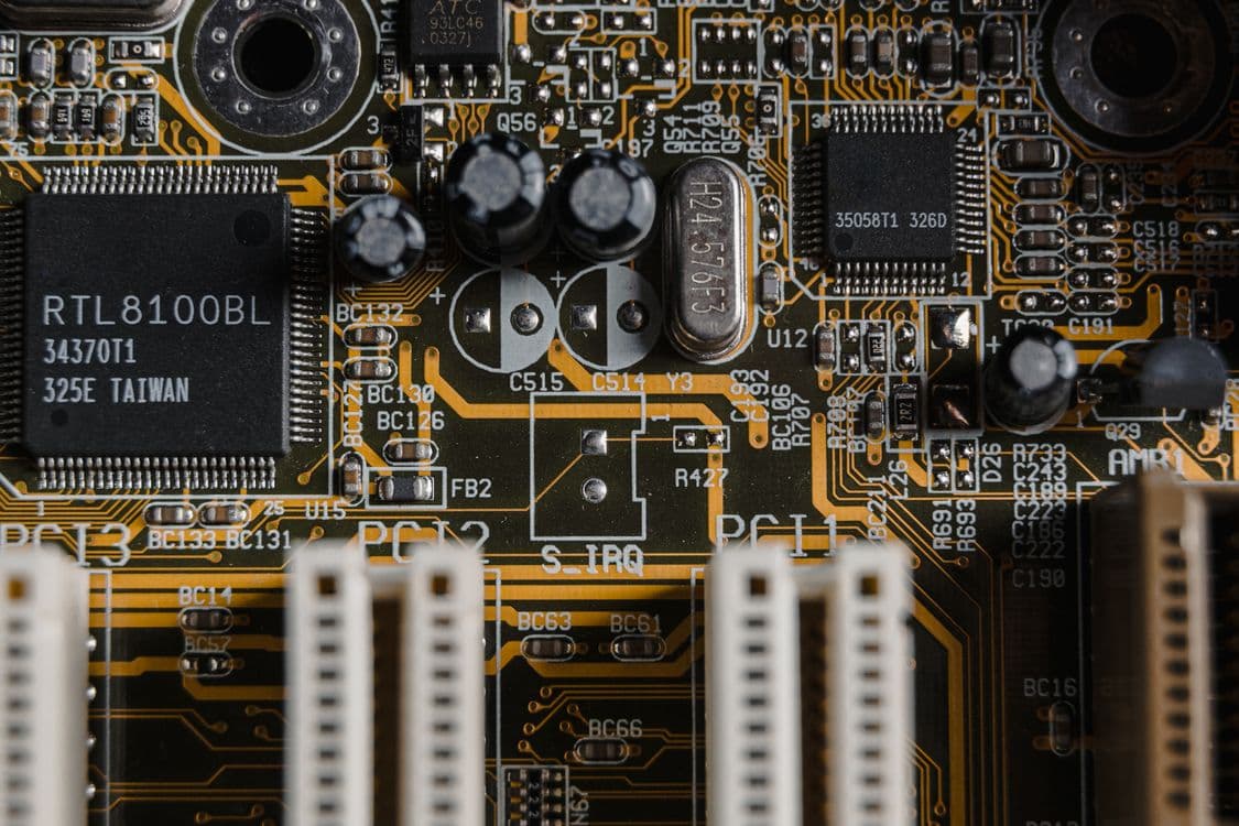 Chipmaker AMD and SpaceX Headline a Blockbuster Tuesday for Company Earnings